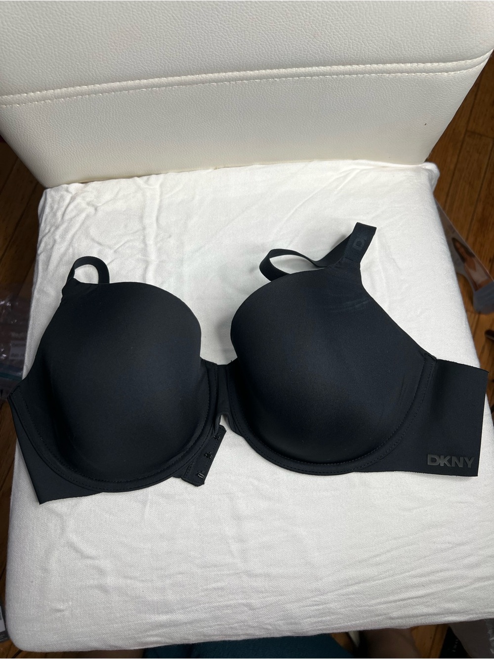 Dkny Black Smooth Molded Cup Bra